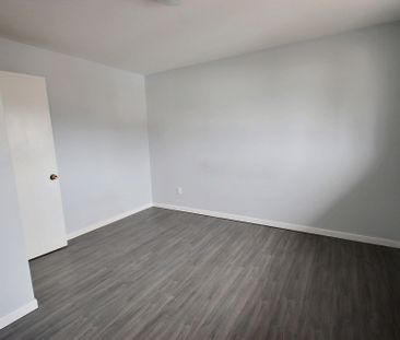 1 22, 8th Street, Moncton, NB, E1C 6K7, Canada - Photo 3