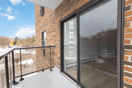 For Lease - 530 Proudfoot Lane Unit# 402, London North, Ontario - Photo 2