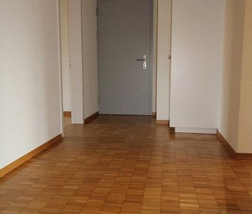 Helle Wohnung in ruhigem Quartier / 3.5 Zimmerwohnung EG - Photo 2