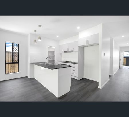 35 Deck Circuit, Trinity Beach, Qld 4879 - Photo 2