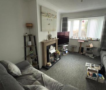 2 bedroom bungalow to rent - Photo 2