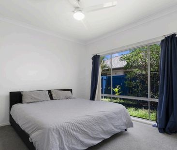 26 Capricorn Circuit, North Lakes QLD 4509 - House For Rent | Domain - Photo 4