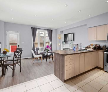 Deluxe Basement - Boake Street (Female Only) - Photo 1