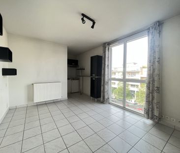 Location Appartement 1 pièce 21m² RODEZ 12000 - Photo 2