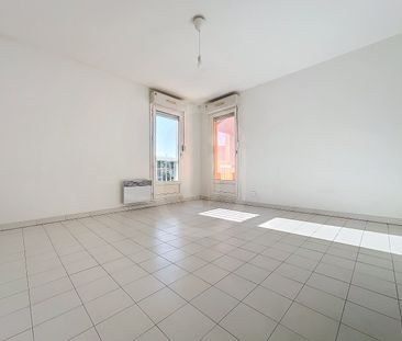 Location Appartement 1 pièce 33m² MONTPELLIER 34090 - Photo 2