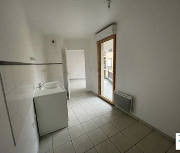 Location Appartement 3 pièces 64m² - Photo 4