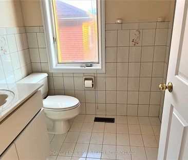 For Lease - 8 Conland Avenue Unit# B, Toronto, Ontario - Photo 6