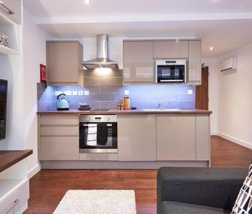 Studio to rent - Photo 2