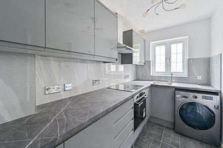 3 bedroom terraced house to rent - Photo 3