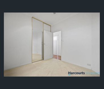 Spacious 3-Bedroom Home in Prime Frewville Location - Photo 3