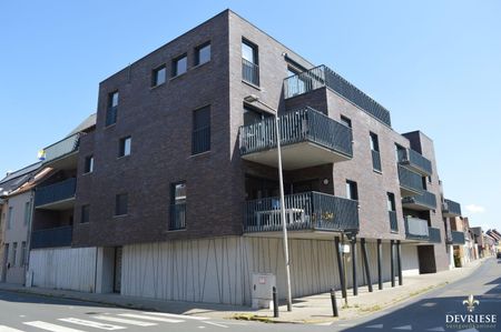 Ruim appartement in Wevelgem met vlotte bereikbaarheid - Photo 3