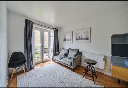 1 Bed Flat, Corbidge Court, SE8 - Photo 2