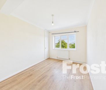 Meadfield Road, Slough, Berkshire,SL3 - Photo 5