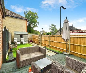 2 bedroom end of terrace house to rent - Photo 1