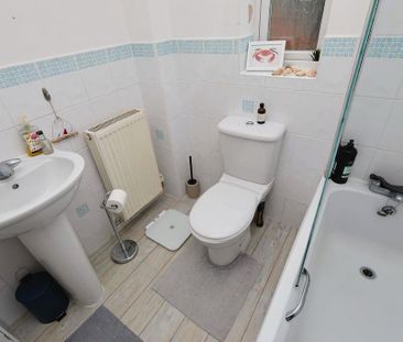 2 bedroom semi-detached house to rent - Photo 2