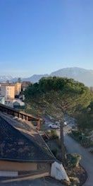 Charmant appartement de 2,5 pièces avec balcon à La Tour-de-Peilz - Foto 4