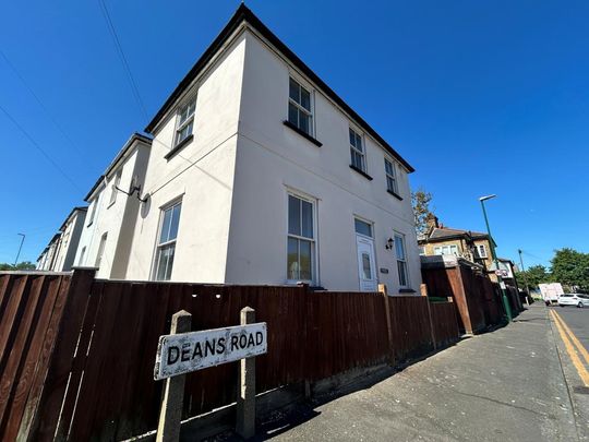 2 bedroom house to rent - Photo 1