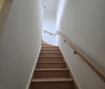For Lease - 3 Steckley House Lane Unit# 811, Richmond Hill, Ontario - Photo 2
