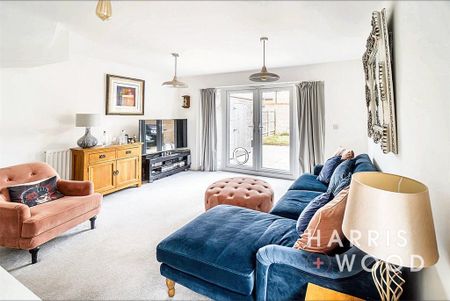 2 bedroom semi-detached house to rent - Photo 2