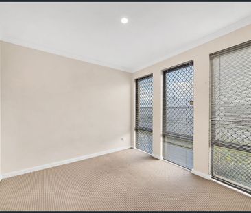 52 Delta Road, Baldivis WA 6171 - House For Rent | Domain - Photo 3