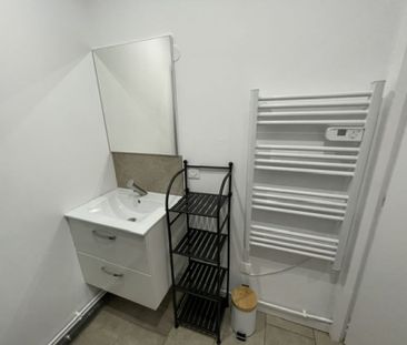 JOLI T1 BIS AU RDC PROCHE CENTRE VILLE - Photo 4