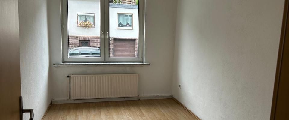 2-Zimmer-Wohnung mit großem Balkon in Siegen-Birlenbach ab 1.10 - Photo 1