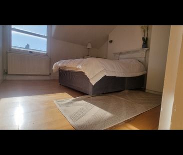 4 Bed Maisonette, London, SW18 - Photo 4