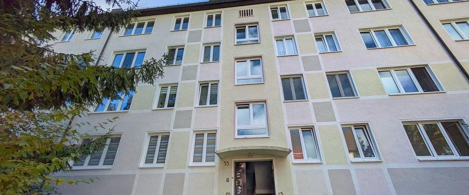 ++ schicke 2-Raum-Wohnung mit Balkon - in beruhigter Lage - Komfort & Gemeinschaft genießen! ++ - Photo 1