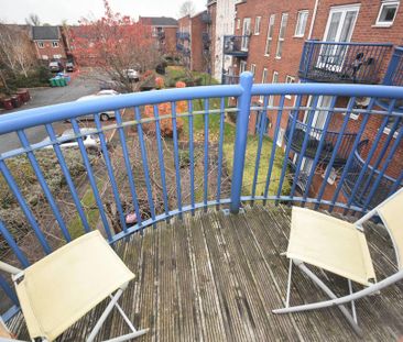 3 bedroom apartment to rent - Photo 4