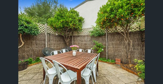 Modern Bayside Living - Photo 1