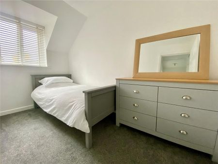 2 bedroom end of terrace house to rent - Photo 5