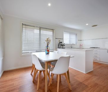 9 Butchart Court - Photo 6