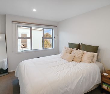 TWO BEDROOM TOWNHOUSE IN SOUGHT AFTER COMPLEX - Photo 6