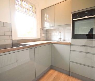 2, 6 Sherwood Avenue, Sale, Manchester, M33 2AJ - Photo 6