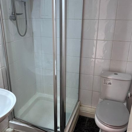 Grassendale Court - Photo 3