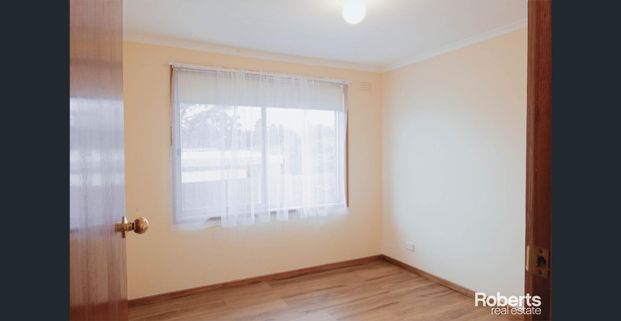 Charming 3-Bedroom Brick Home - Photo 1