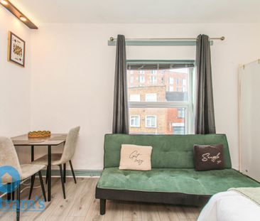 1 bed Studio for Rent - Photo 2