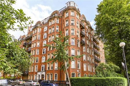 An excellent third floor apartment with lift and porter. - Photo 3