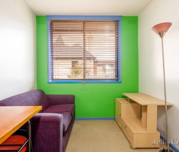 17/38 Charnwood Road, St Kilda - Photo 5