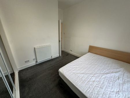 Dundee, Dundee - Photo 4