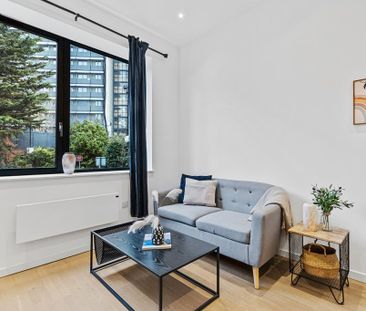 Studio to rent - Photo 5