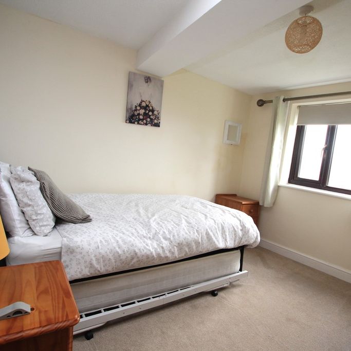 2 Bedroom Cottage, Chester - Photo 1