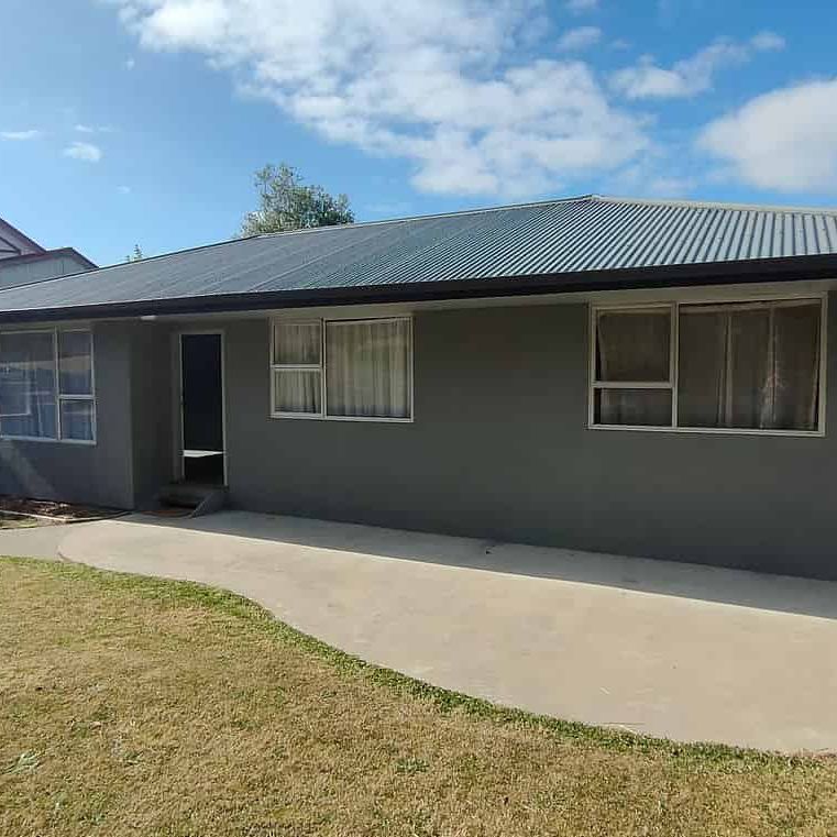 Relaxing home with off street parking - Photo 1