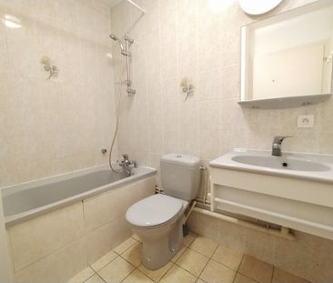 Un lumineux studio en très bon état général Esplanade / rue de Stut... - Photo 4