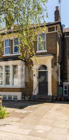 Very large one bedroom property with high ceilings located close to Tufnell Park - Photo 1