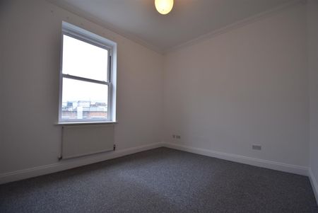 2 Bed Apartment - Conversion - Photo 4