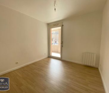 Location Appartement 3 pièces 65m² LYON 3ème - Photo 4