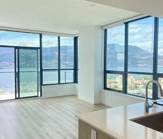 Brand New 2bed 2 bath stunning lake views Bertram building - Photo 2