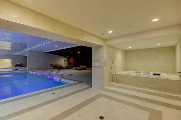 Condo for rent, Montréal (Ville-Marie) - Photo 1