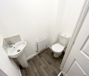 1 bedroom semi-detached house to rent - Photo 3
